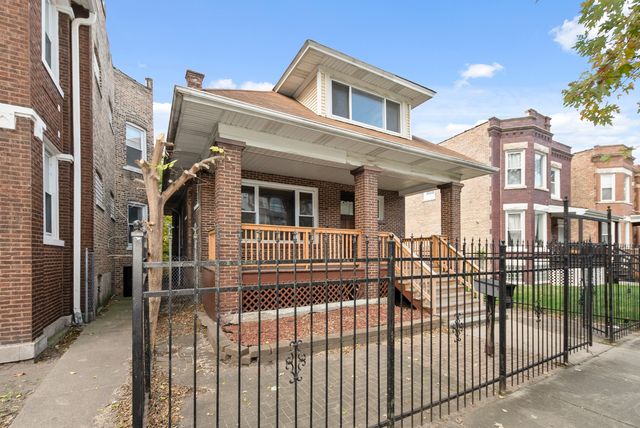 6818 S Harper Avenue, Chicago, IL 60637