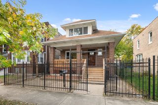 6818 S Harper Avenue, Chicago, IL 60637