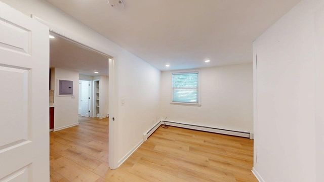 2 Granite St 7, Malden, MA 02148