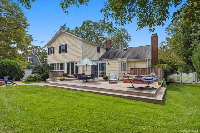52 Bayway Avenue, Brightwaters, NY 11718