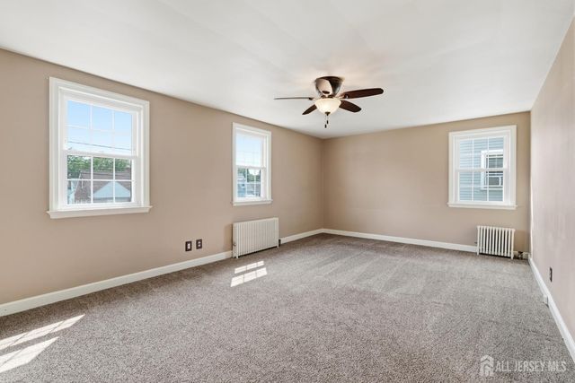 326 Melrose Avenue, Middlesex, NJ 08846