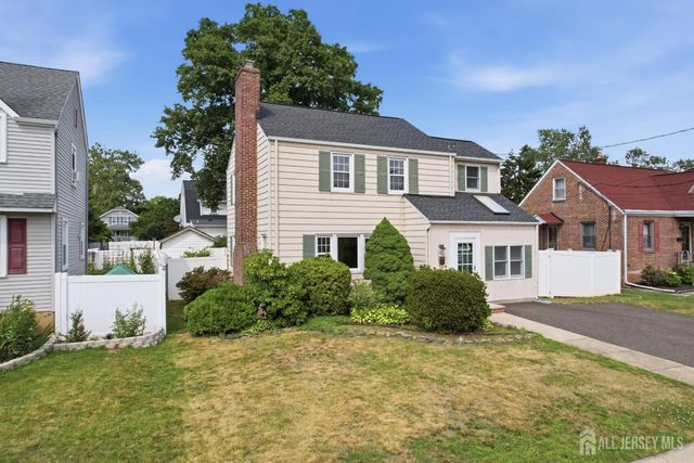 326 Melrose Avenue, Middlesex, NJ 08846
