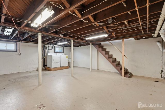 326 Melrose Avenue, Middlesex, NJ 08846