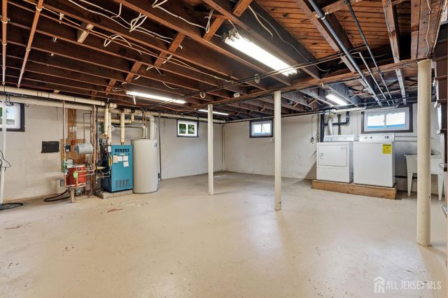 326 Melrose Avenue, Middlesex, NJ 08846