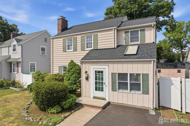 326 Melrose Avenue, Middlesex, NJ 08846