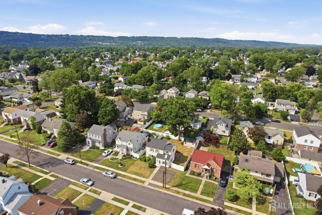 326 Melrose Avenue, Middlesex, NJ 08846