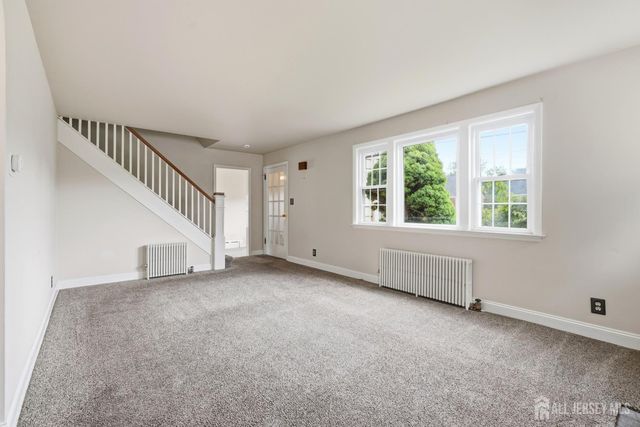 326 Melrose Avenue, Middlesex, NJ 08846