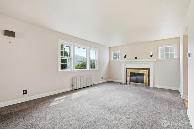 326 Melrose Avenue, Middlesex, NJ 08846