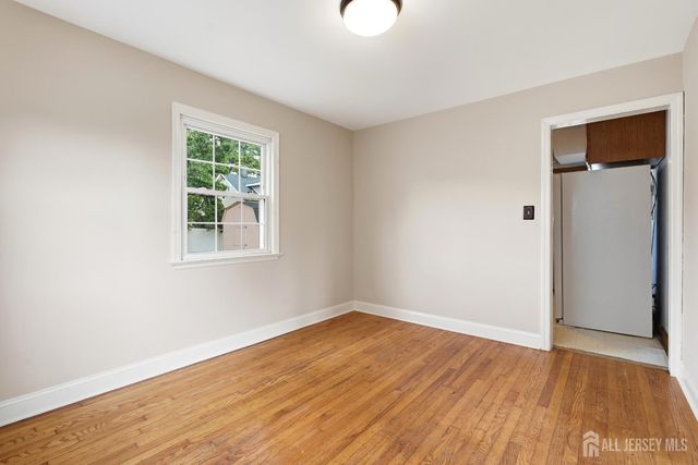 326 Melrose Avenue, Middlesex, NJ 08846