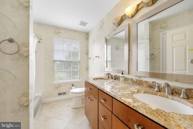 4091 HERMITAGE DR, Voorhees, NJ 08043