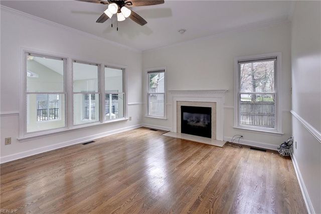 305 Allen Harris DR, Yorktown, VA 23692