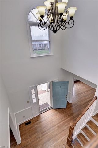 305 Allen Harris DR, Yorktown, VA 23692