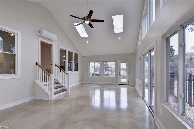 305 Allen Harris DR, Yorktown, VA 23692