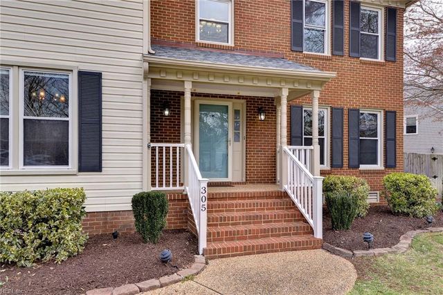 305 Allen Harris DR, Yorktown, VA 23692