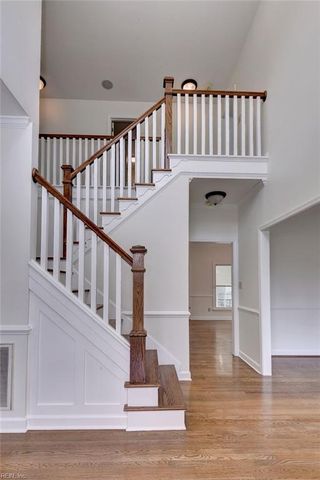 305 Allen Harris DR, Yorktown, VA 23692