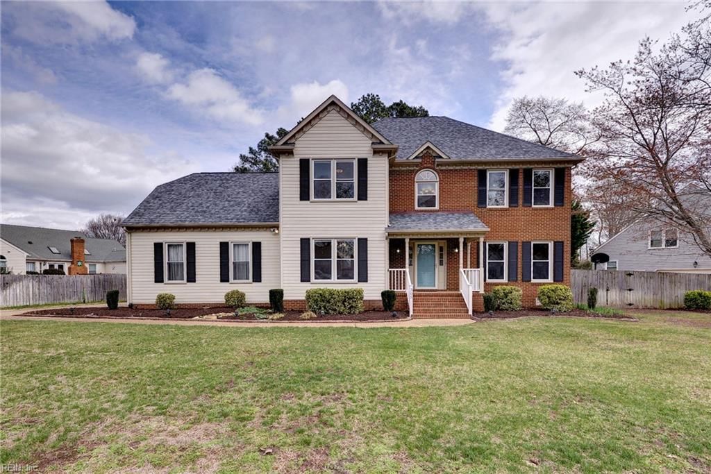 305 Allen Harris DR, Yorktown, VA 23692