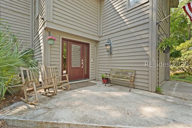 52 Cordillo Pkwy, Hilton Head Island, SC 29928