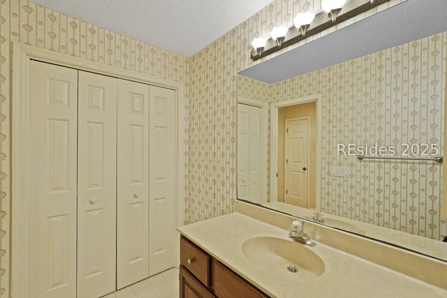 52 Cordillo Pkwy, Hilton Head Island, SC 29928