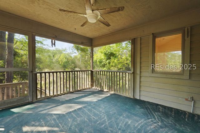 52 Cordillo Pkwy, Hilton Head Island, SC 29928