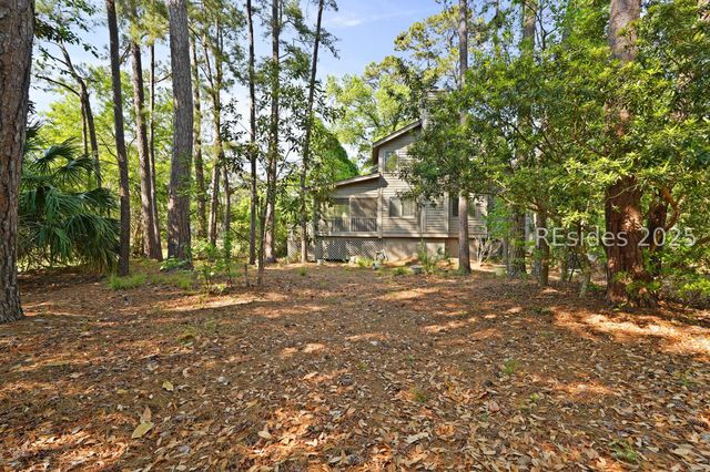 52 Cordillo Pkwy, Hilton Head Island, SC 29928