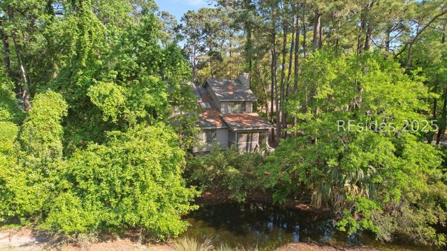 52 Cordillo Pkwy, Hilton Head Island, SC 29928