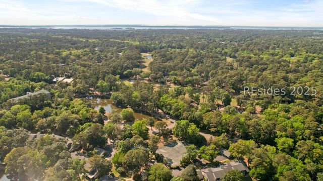 52 Cordillo Pkwy, Hilton Head Island, SC 29928