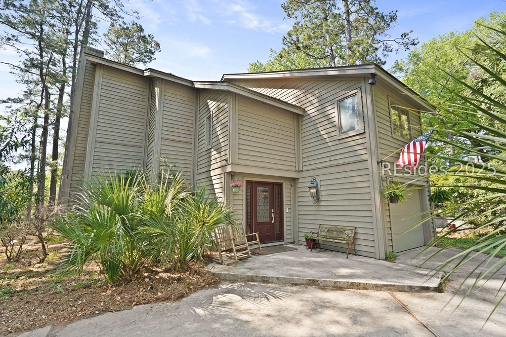 52 Cordillo Pkwy, Hilton Head Island, SC 29928