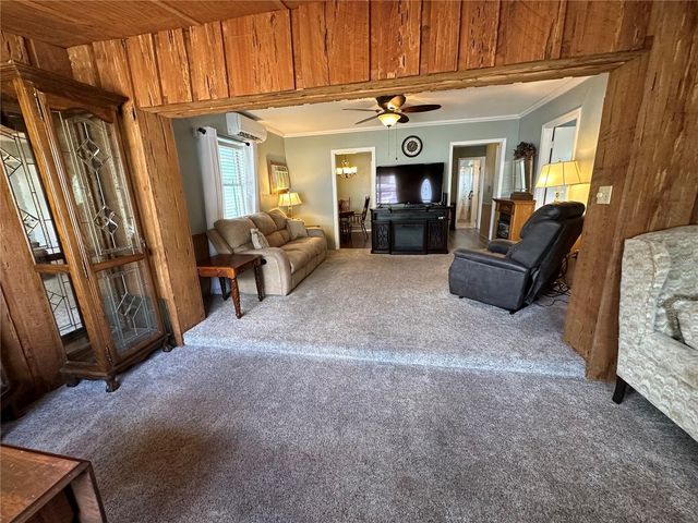 123 W DADE AVENUE, Bushnell, FL 33513