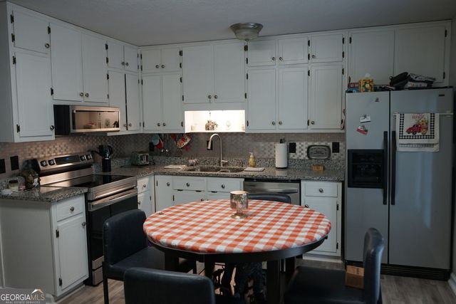 6835 Belton Bridge Place, Lula, GA 30554