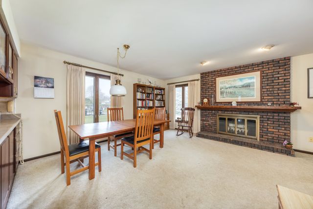 2021 Alschuler Drive, Aurora, IL 60506