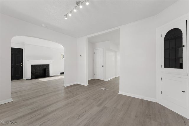 3406 Henderson Road, Cleveland Heights, OH 44112