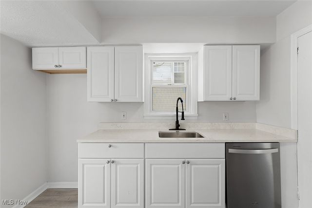 3406 Henderson Road, Cleveland Heights, OH 44112