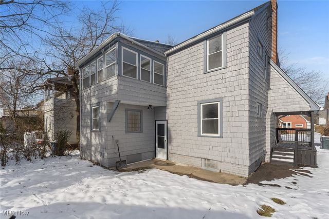 3406 Henderson Road, Cleveland Heights, OH 44112