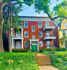 4530 Mcpherson Avenue 2E, St Louis, MO 63108