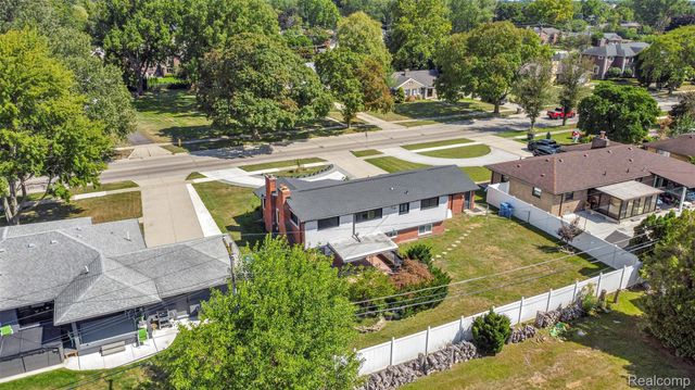 854 S Gulley Road, Dearborn Heights, MI 48125