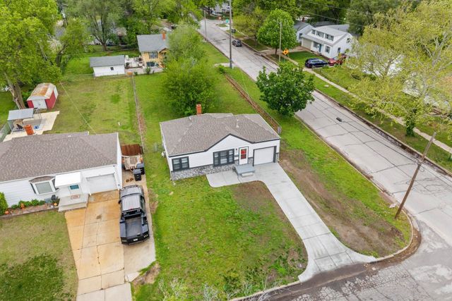 1861 N Litchfield St, Wichita, KS 67203