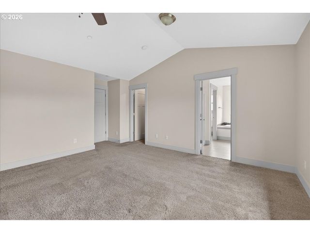 561 N DECLARATION Dr, Carlton, OR 97111