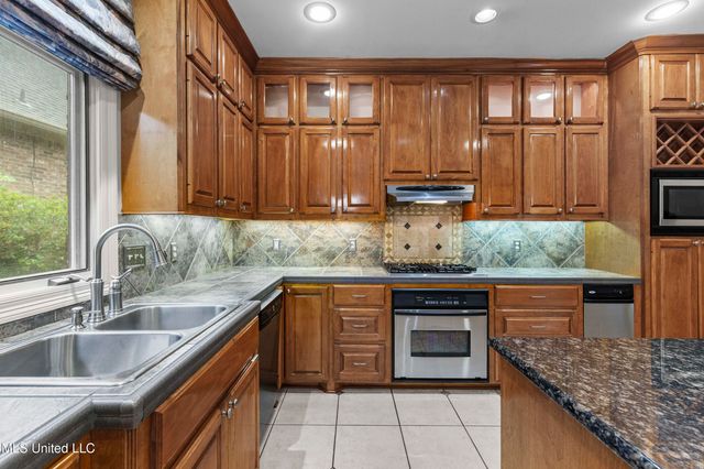 132 Southampton Circle, Madison, MS 39110