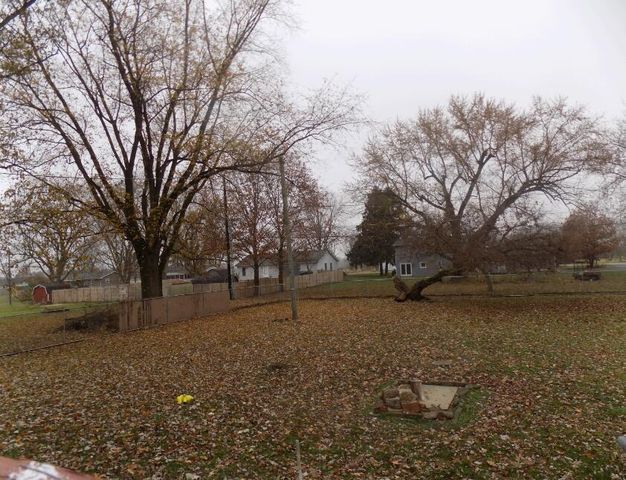 225 Pleasant Lee Drive, Heath, OH 43056