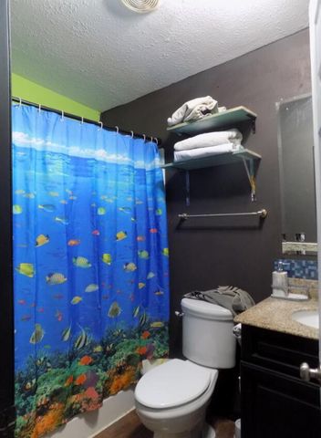 225 Pleasant Lee Drive, Heath, OH 43056