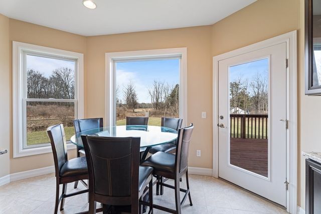 72 Tigerlily Ln, Lansing, NY 14850