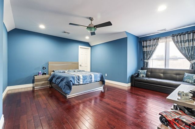 72 Tigerlily Ln, Lansing, NY 14850