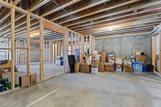 72 Tigerlily Ln, Lansing, NY 14850