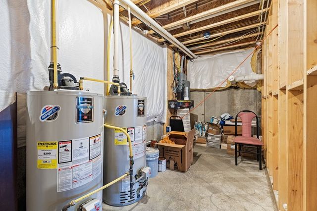 72 Tigerlily Ln, Lansing, NY 14850