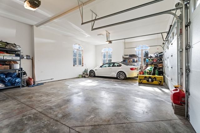 72 Tigerlily Ln, Lansing, NY 14850