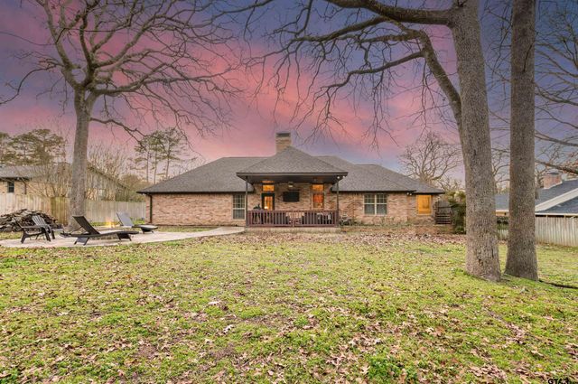 329 Hideaway Lane East, Hideaway, TX 75771