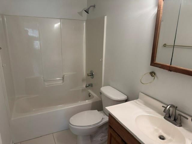 132 Bayou Sara Avenue 114-B, Saraland, AL 36571