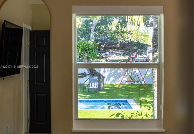 1451 NW 31st St, Miami, FL 33142