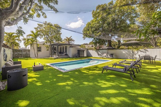 1451 NW 31st St, Miami, FL 33142