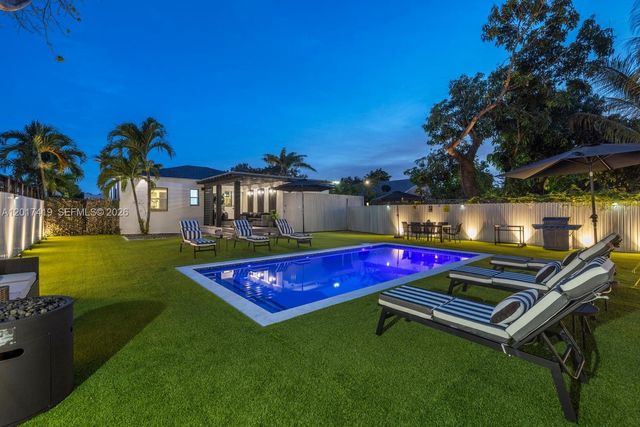 1451 NW 31st St, Miami, FL 33142